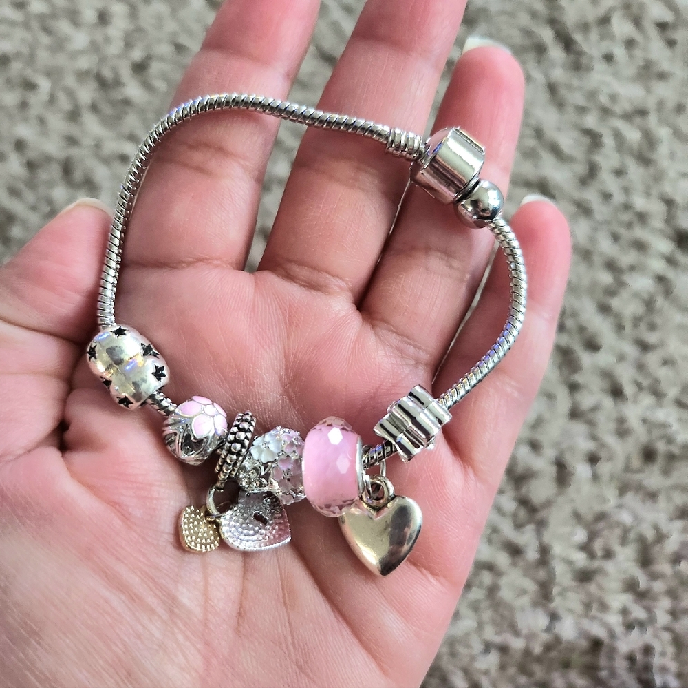 Charm bracelet